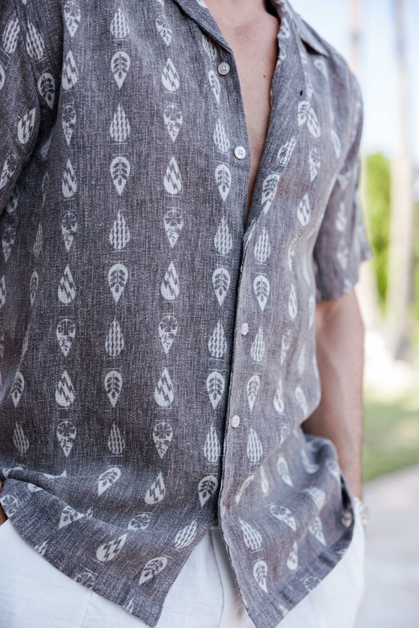Men's Subtle Paisley Linen-Look Print Shirt